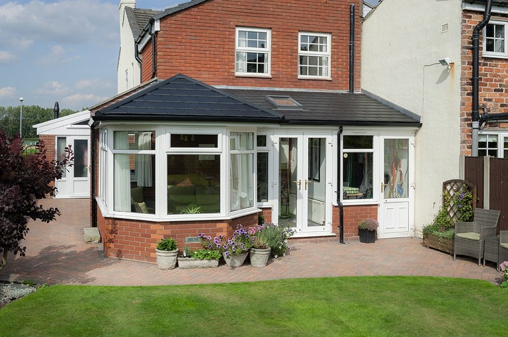 P Shaped WARMroof with Black Tile